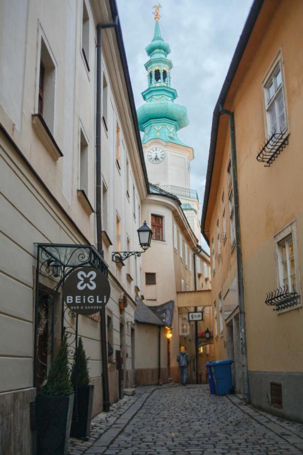 Old Town Studio Братислава Екстериор снимка